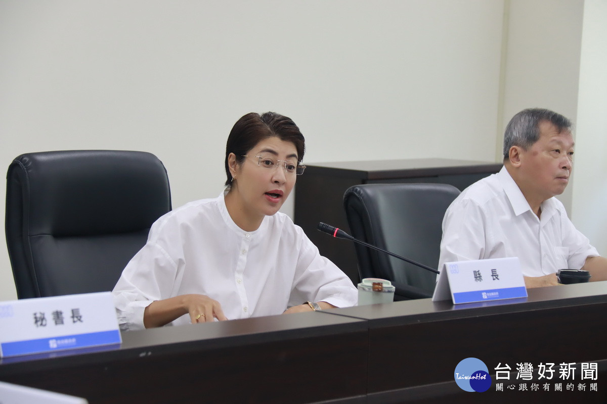 許縣長要求各單位重視預算與執行等。（記者扶小萍攝）