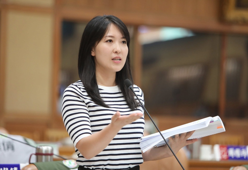 板殯停車亂象惹爭議 山田摩衣建議檢討動線規劃 201 248250825a01