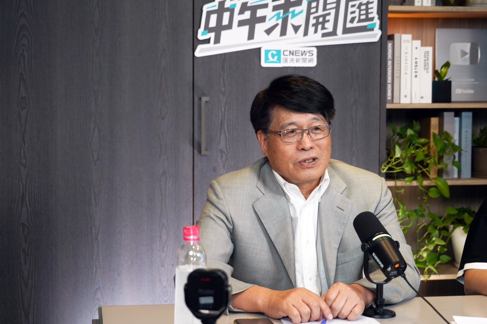 中午來開匯/民進黨若不徹底改革恐再失中間選民 游盈隆轟執政路線錯誤:台灣15個月來更弱化 186 中午來開匯/民進黨若不徹底改革恐再失中間選民 游盈隆轟執政路線錯誤:台灣15個月來更弱化 185