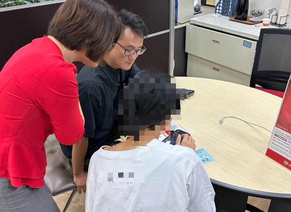 工作APP點擊數字輕鬆賺錢 馬來西亞僑生險被騙光積蓄 198 cnews204250825a13