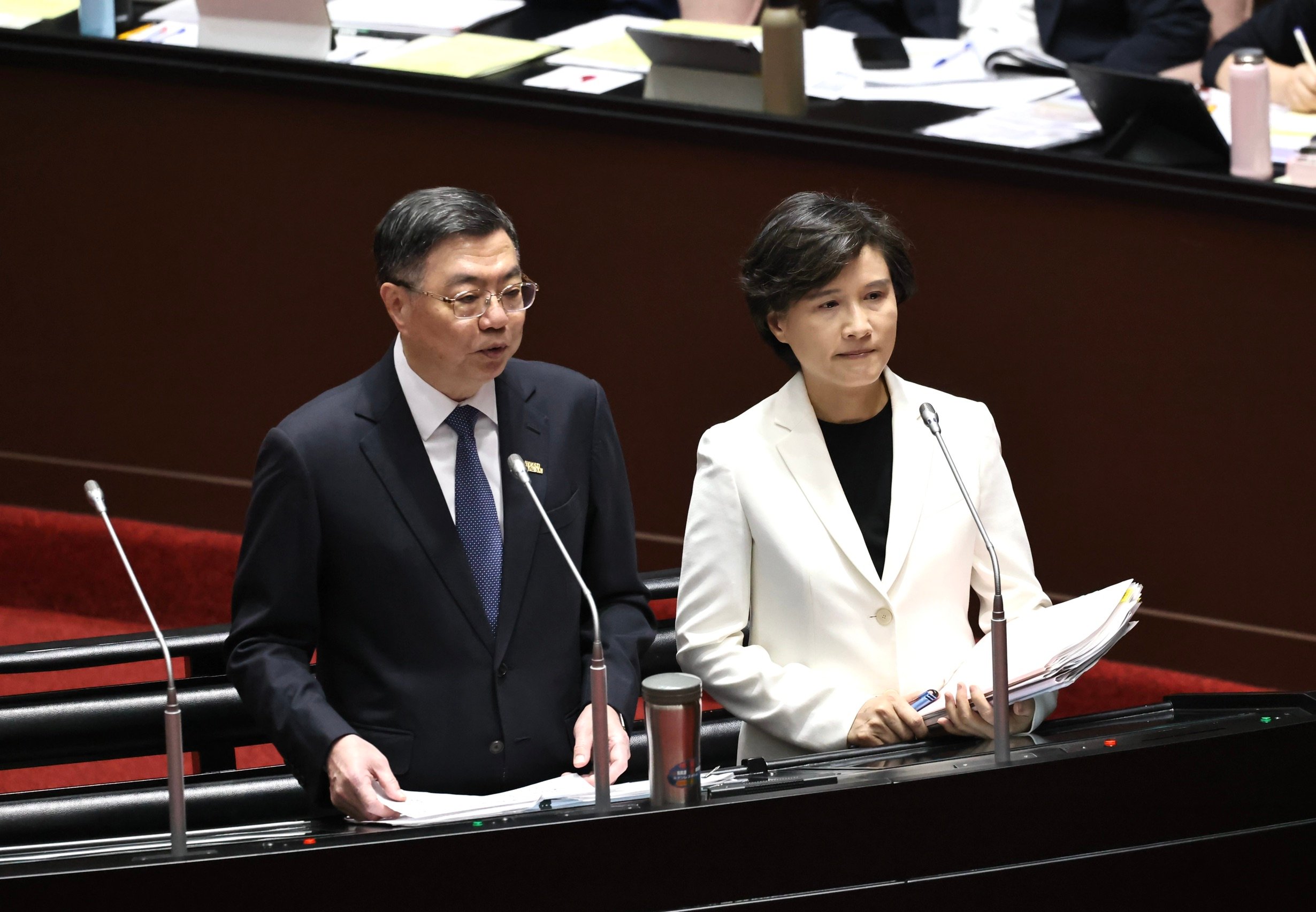 鄭麗君到華府談判,行政院證實不只和貿易代表會談,也進到了商務部和部長盧特尼克見面。圖為鄭麗君為台美關稅談判赴立院專案報告備詢。林啟弘攝
