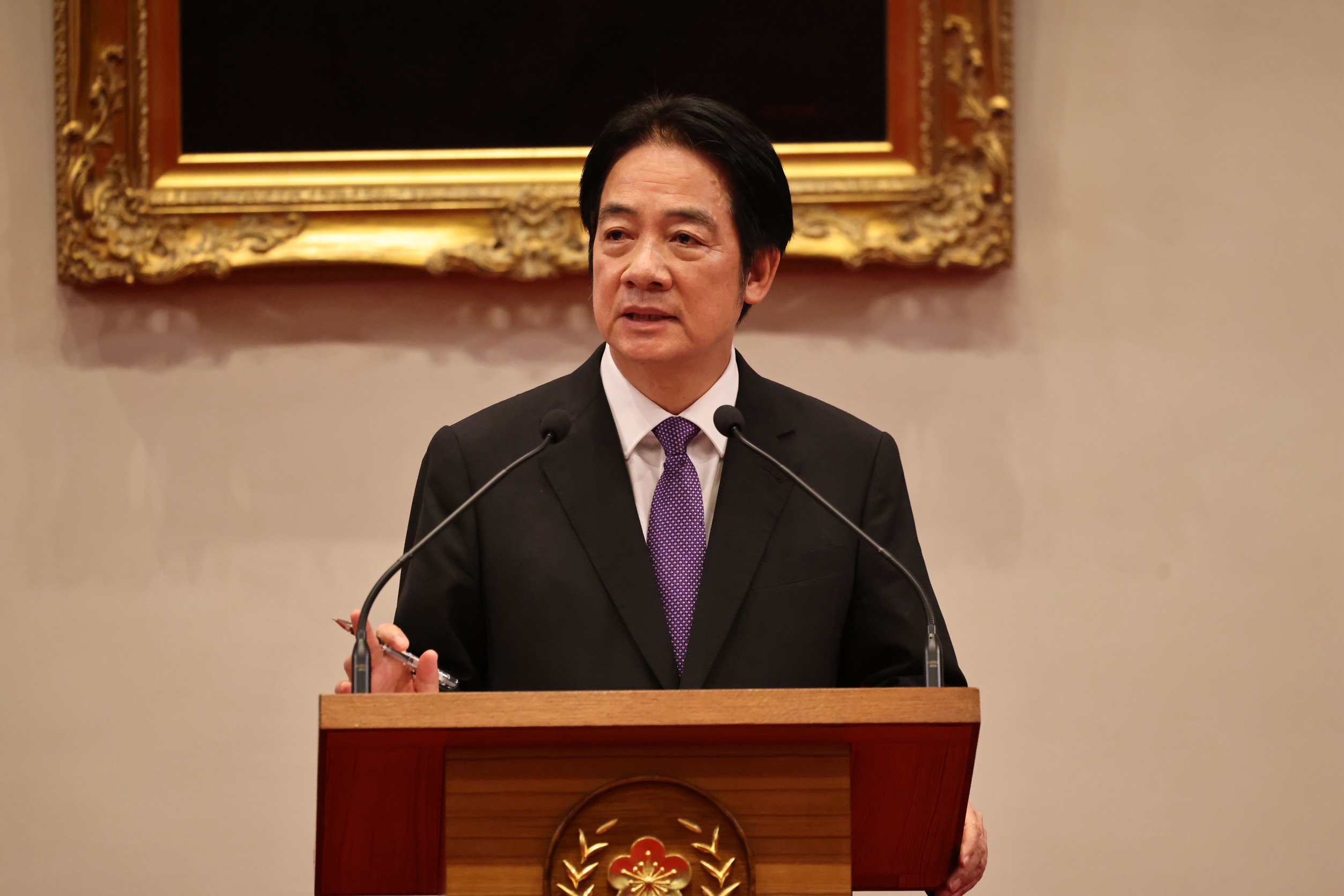 總統賴清德8月23日在總統府召開記者會並接受媒體提問,事後卻被造謠爆粗口。資料照片/林啟弘攝