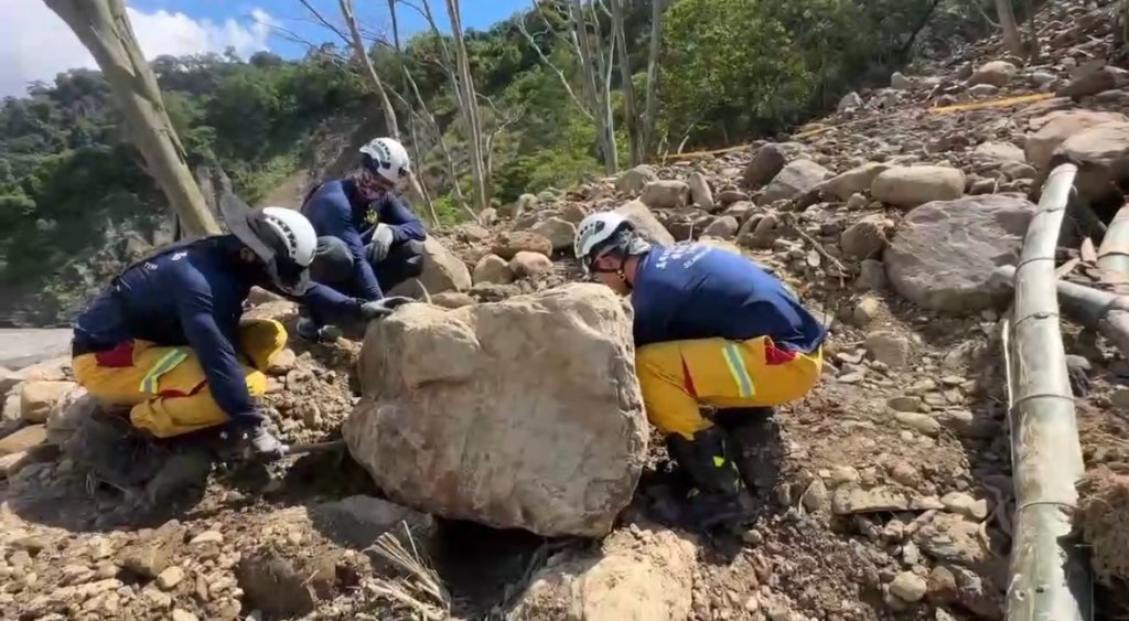 南橫公路一家五口墜谷…檢方確認2遺體、聲請其餘死亡宣告