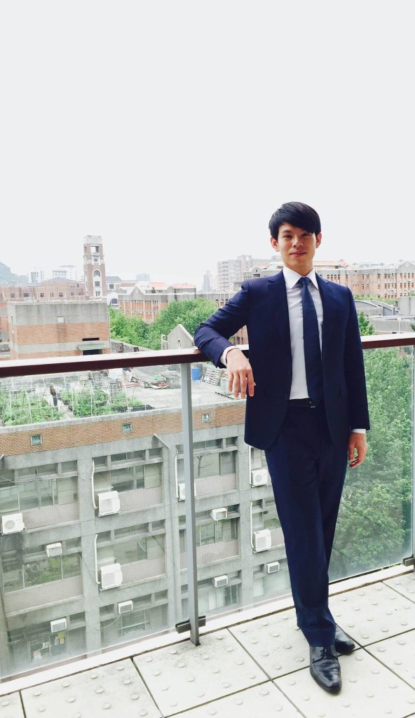 「小英男孩」鄭亦麟涉綠能收賄弊案 今晨遭檢方聲押禁見