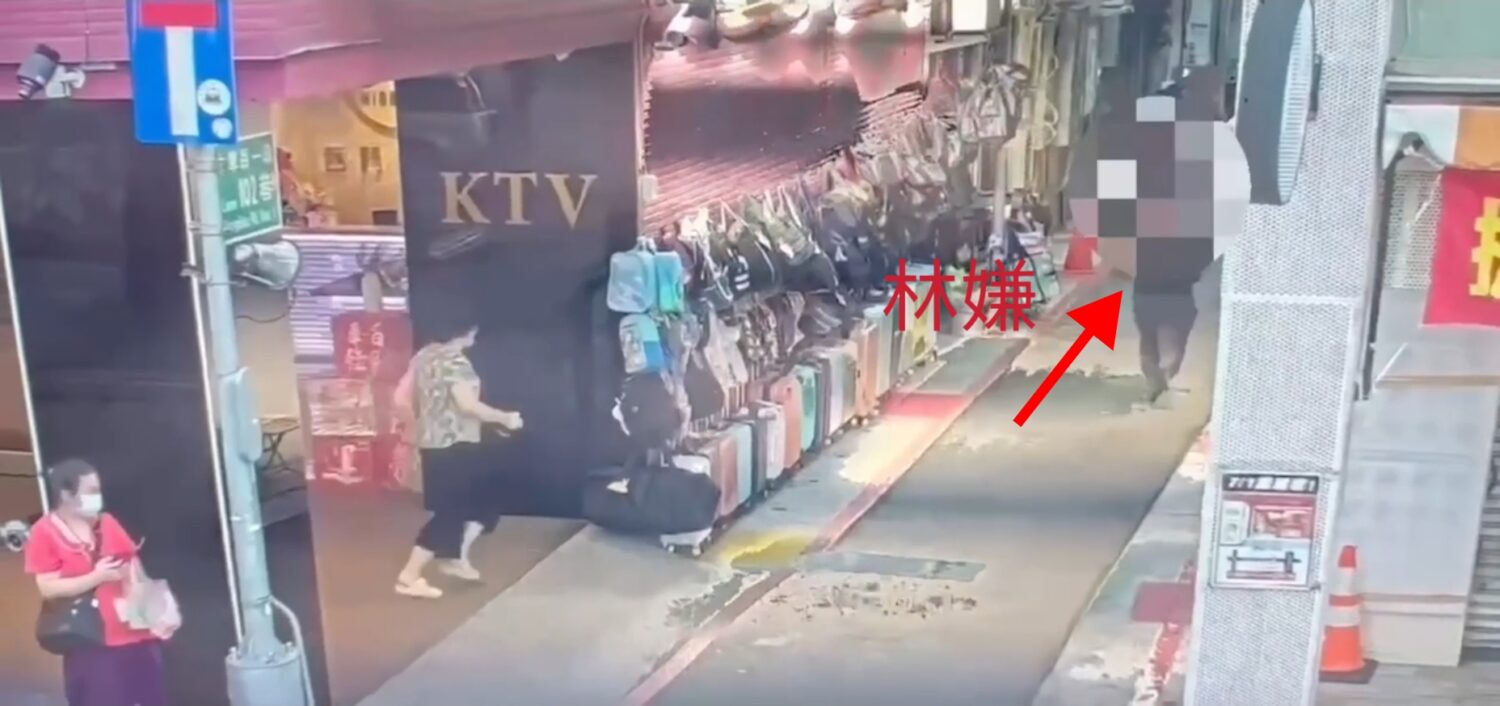 林男得手後隨即逃逸離去。(記者 趙靜姸翻攝)