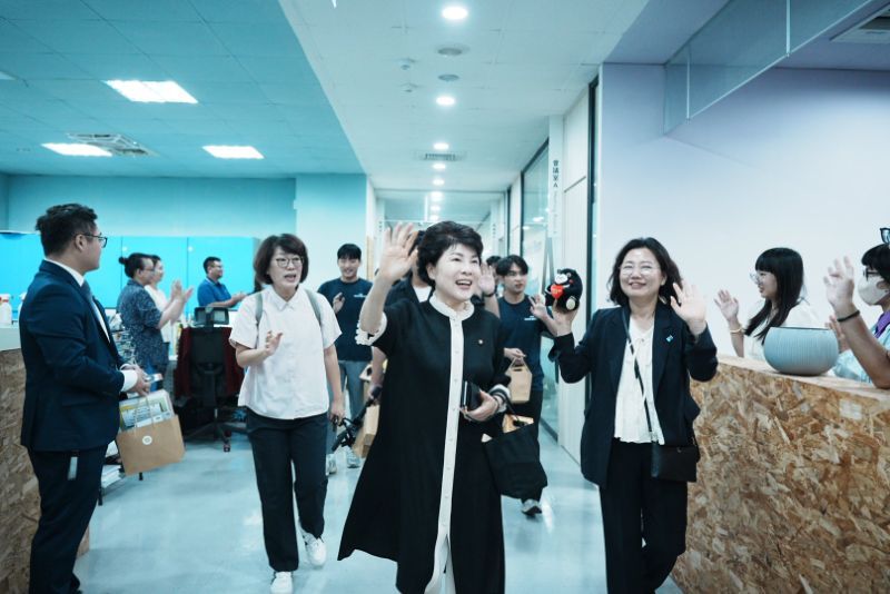 漾新聞|韓國水原創業團登高雄 青年對話共創新局