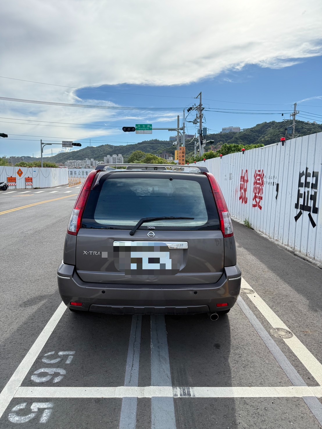 52歲的王姓男子與50歲的蕭姓女友在犯案後,將車輛棄置於泰山區。