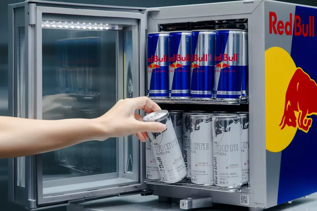 Red Bull White Edition 9月3日上市,全台四大便利商店、量販通路享新品優惠。(Red Bull提供)