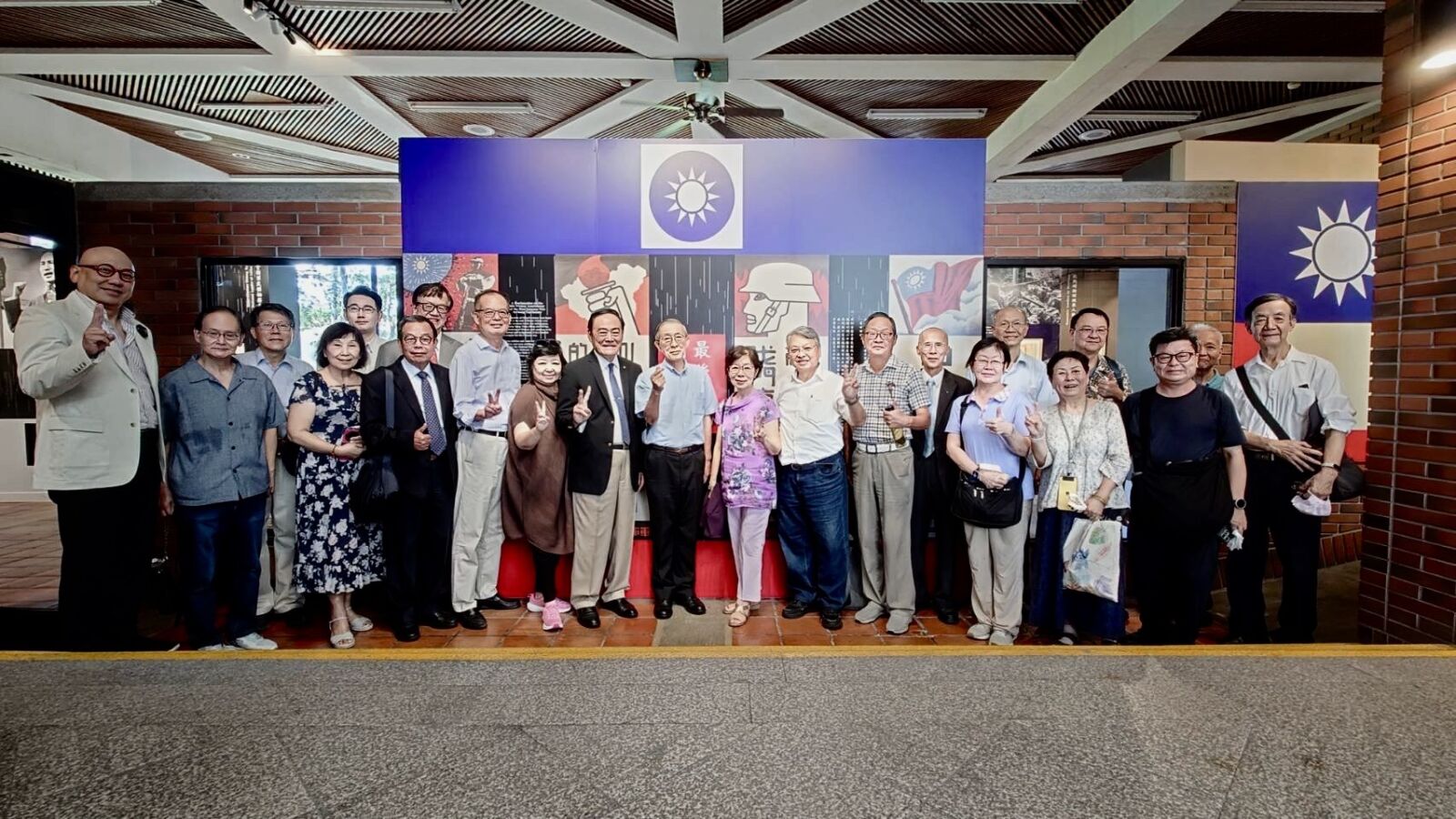 松濤社舉辦光復台灣80周年文物特展　林永樂：珍貴文物乘載共同記憶 213
