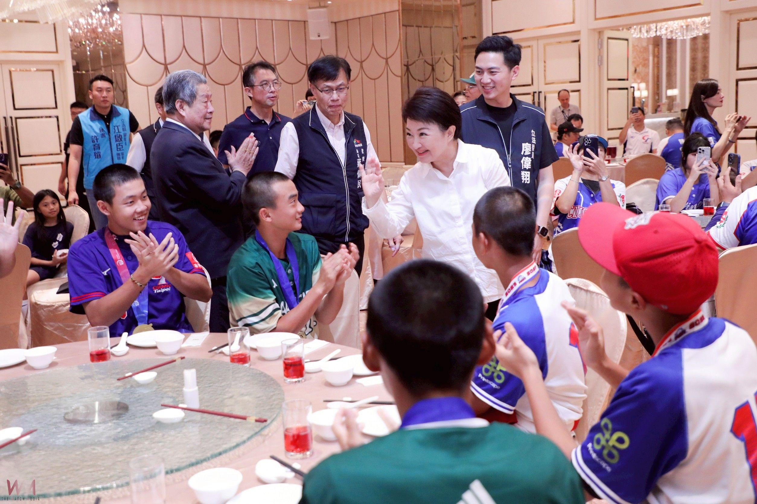 台中小將締造國際佳績 盧秀燕設宴表揚績優選手為國家爭光 - https://www.watchmedia01.com