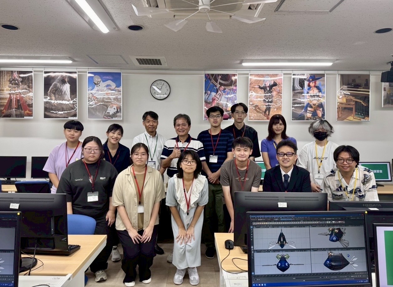 明新科大多媒體系學生交流,主要前往日本電子專門學校,與該校師生進行技術交流,學習互動科技實務。(圖/明新科大提供)