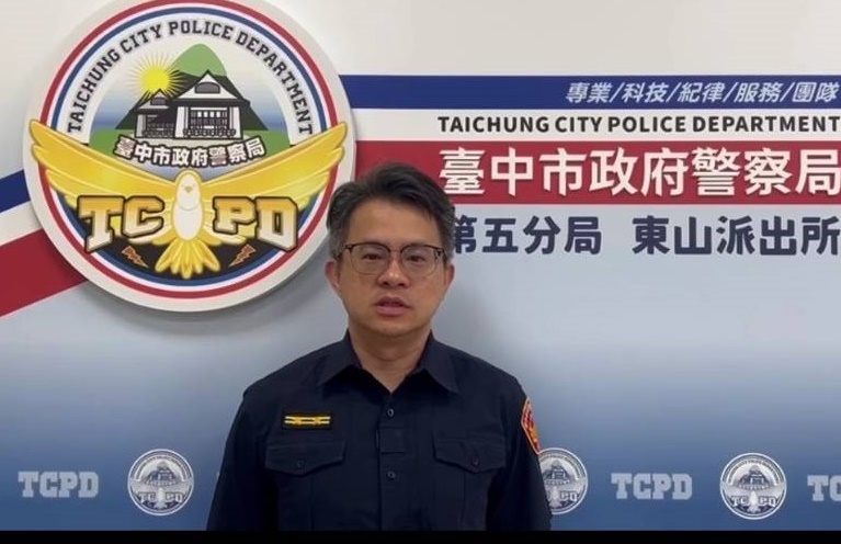 宗教用品公司鐵門遭潑紅漆         警方當天就將嫌犯逮獲到案