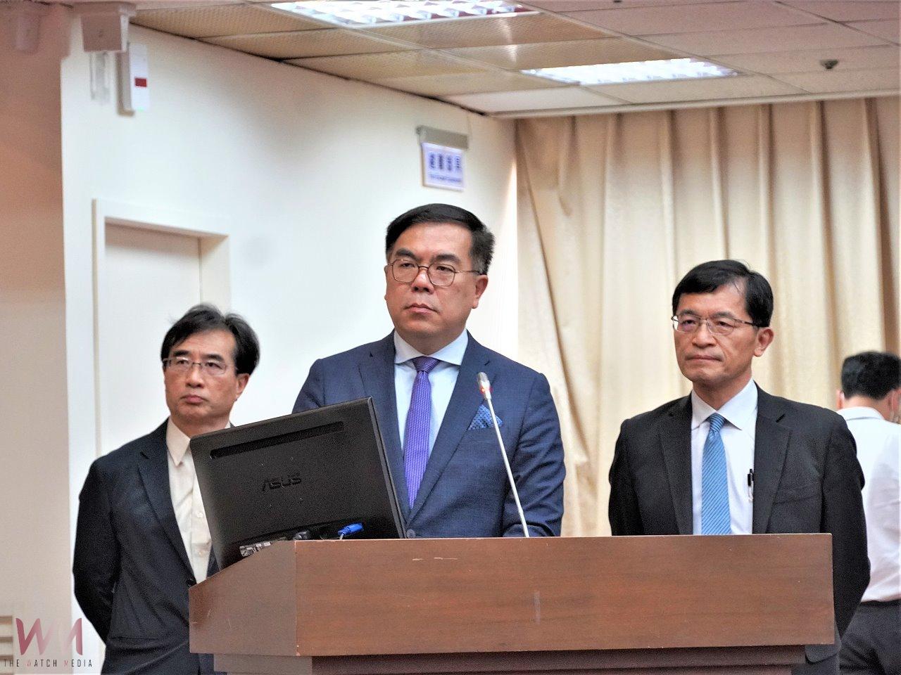 豪雨沖出八掌溪畔陳年垃圾 中央部會允諾負起清理全責 - https://www.watchmedia01.com