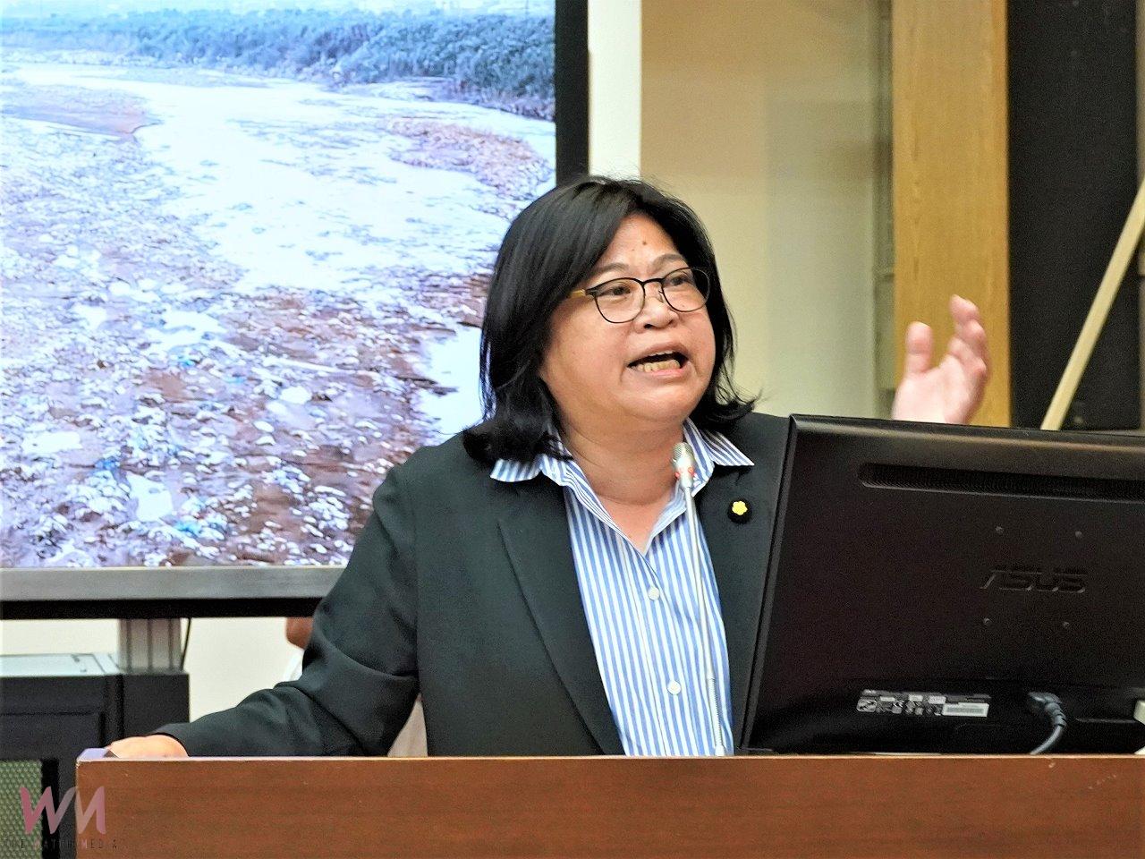 豪雨沖出八掌溪畔陳年垃圾 中央部會允諾負起清理全責 - https://www.watchmedia01.com