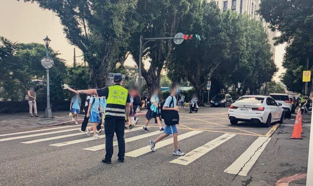 ▲因應9月1日開學日,北市警力護學童行的安全。