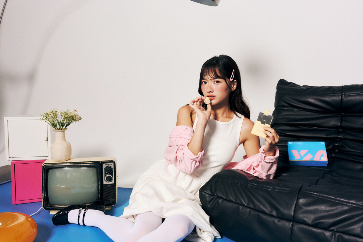 ▲JAI宅聯名FreshO2推出「嘴角的邂逅」限定禮盒。(記者廖美雅翻攝)