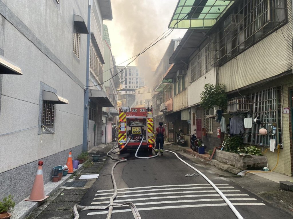 桃園民宅大火5死!4童開學前夕葬火窟 教育局回應了