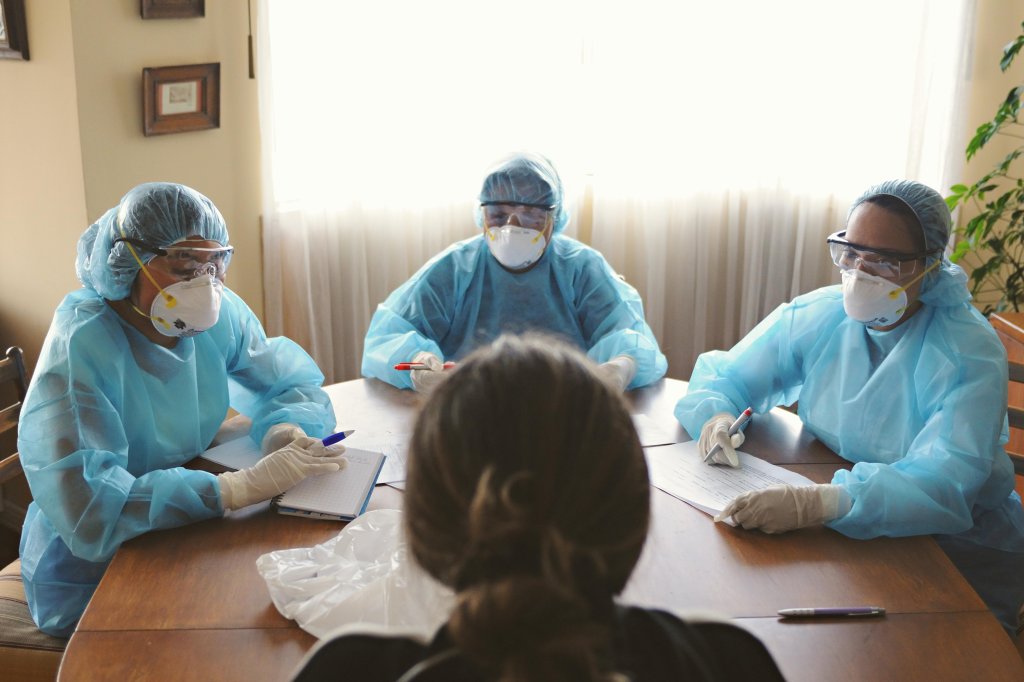 久坐不是只會腰痠!醫示警:恐釀大腸癌 2招簡單自救法曝光