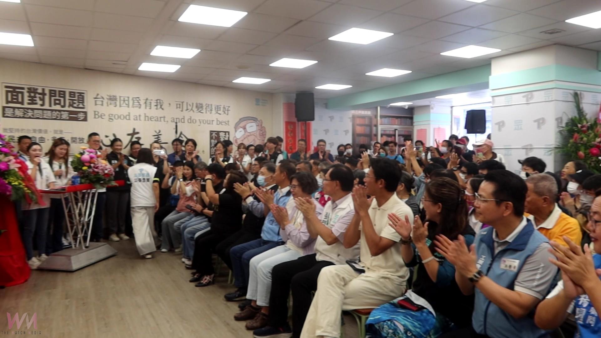 (有影片)/民眾黨彰化黨部開張啦!黨魁黃國昌南下勉勵藍白合作 - https://www.watchmedia01.com