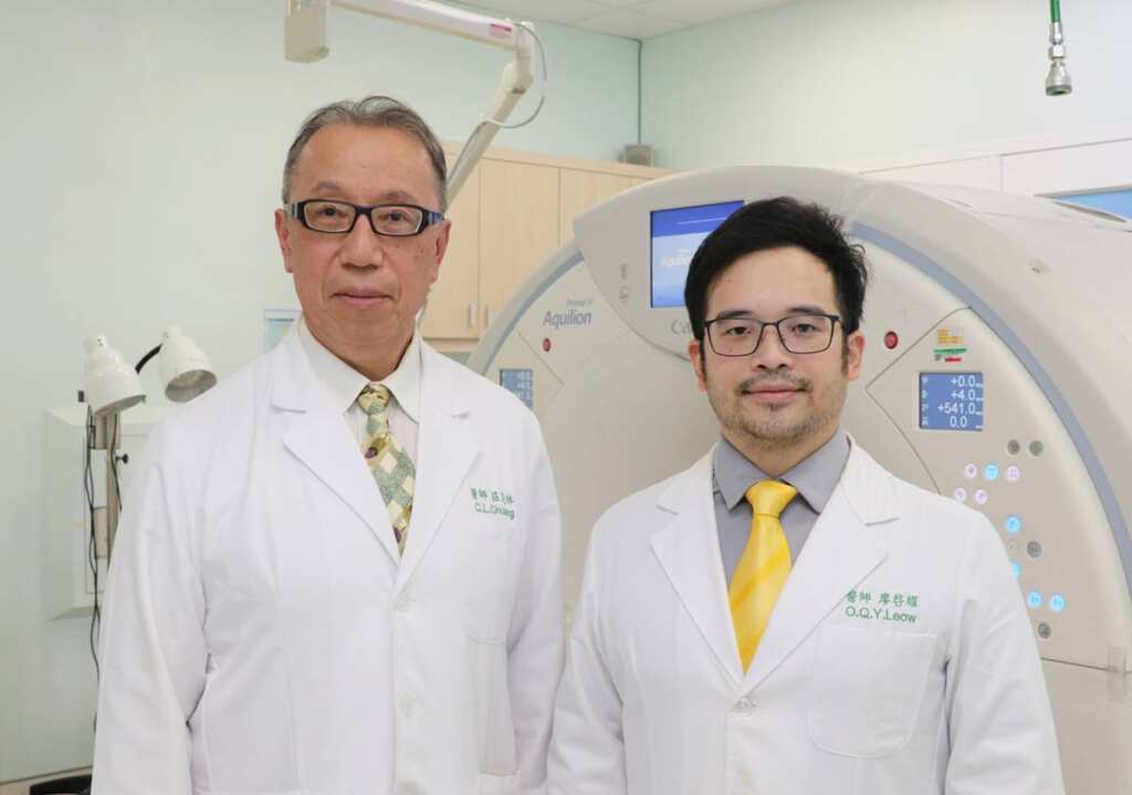 ▲廖啟耀主任（右）和莊芝林主任（左）聯手診治，讓病人重拾健康生活。（大里仁愛醫院提供）
