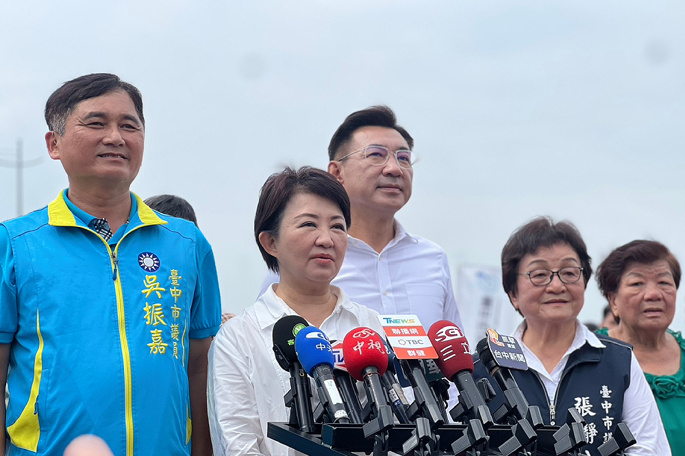 卓榮泰將邀各縣市首長檢討事權分配 盧秀燕籲政院速下預算解燃眉之急 228 卓榮泰將邀各縣市首長檢討事權分配 盧秀燕籲政院速下預算解燃眉之急 227