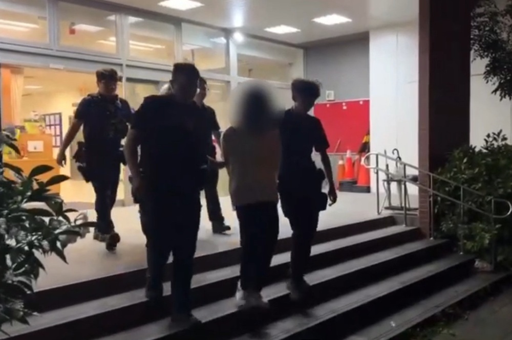 警盤查可疑徘徊17歲少年 竟是詐團收水手再逮面交車手 232 cnews204250901a11
