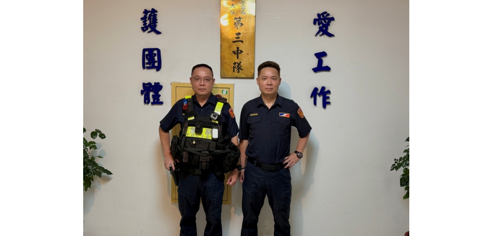 即時救援!北市雙胞胎警化身救護員 路檢點急救中暑男子