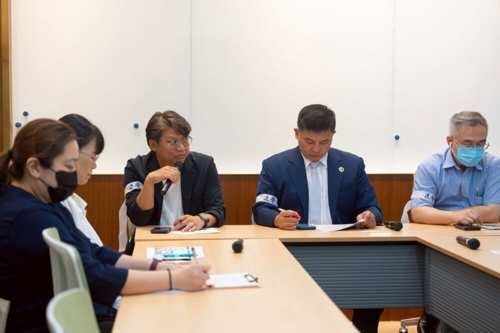 黃建賓提3訴求要求駁回風電開發 能源署、環境部允諾嚴格審查 210 黃建賓提3訴求要求駁回風電開發 能源署、環境部允諾嚴格審查 209