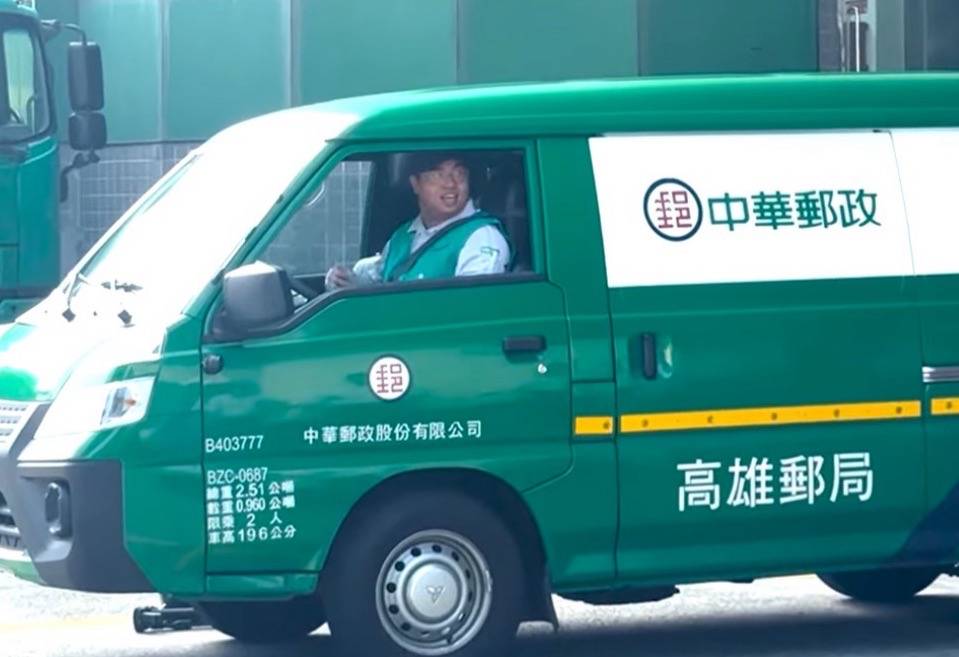 ▲450萬件郵包背後的堅守,高雄郵局新人蔡仲哲獲殊榮。
