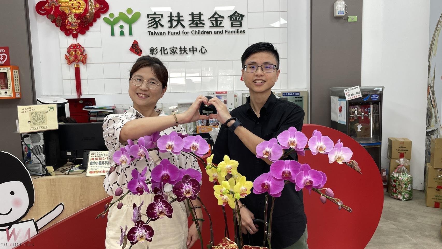 (有影片)/揭牌花禮化為公益 彰化民眾黨攜手家扶 把祝福變力量 - https://www.watchmedia01.com