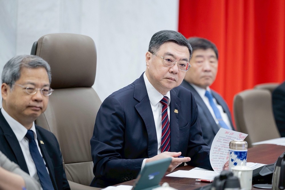 卓榮泰坦承施政慢半拍 喊話新內閣展現「2.0升級版」速度與方向 200 卓榮泰坦承施政慢半拍 喊話新內閣展現「2.0升級版」速度與方向 199