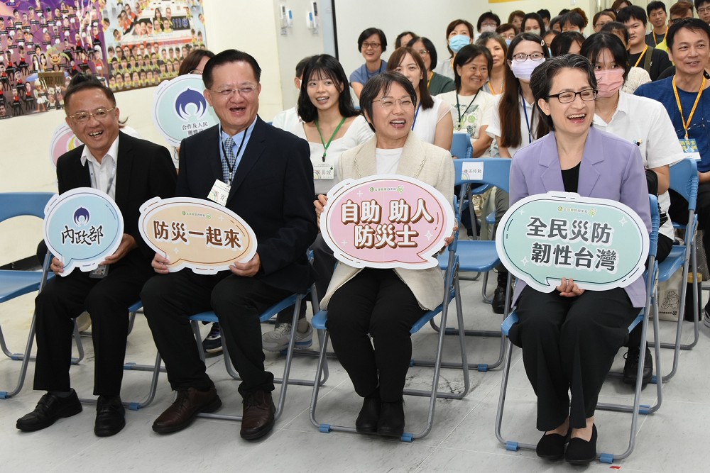 首場女性防災士開訓　劉世芳：颱風豪雨災情凸顯民間防災能量 273