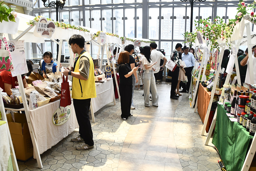 劉和然讚全國最大縣及直轄市相互合作 王惠美帶「彰化之光」赴新北 264 劉和然讚全國最大縣及直轄市相互合作 王惠美帶「彰化之光」赴新北 263