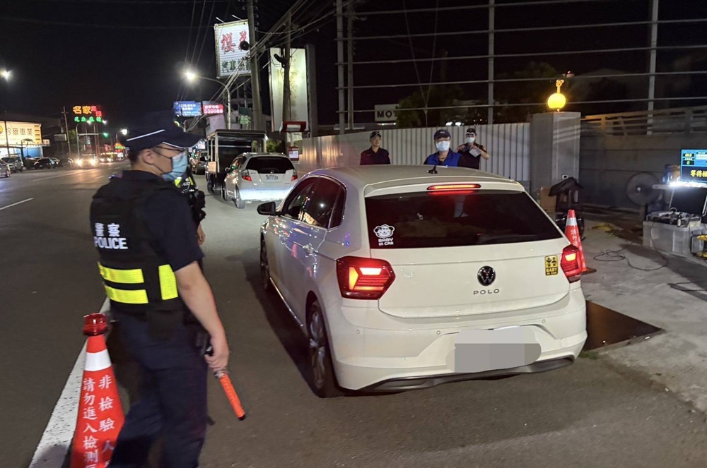 取締噪音車與危險駕駛 警還居民安寧維護道路安全 213 cnews204250904a13