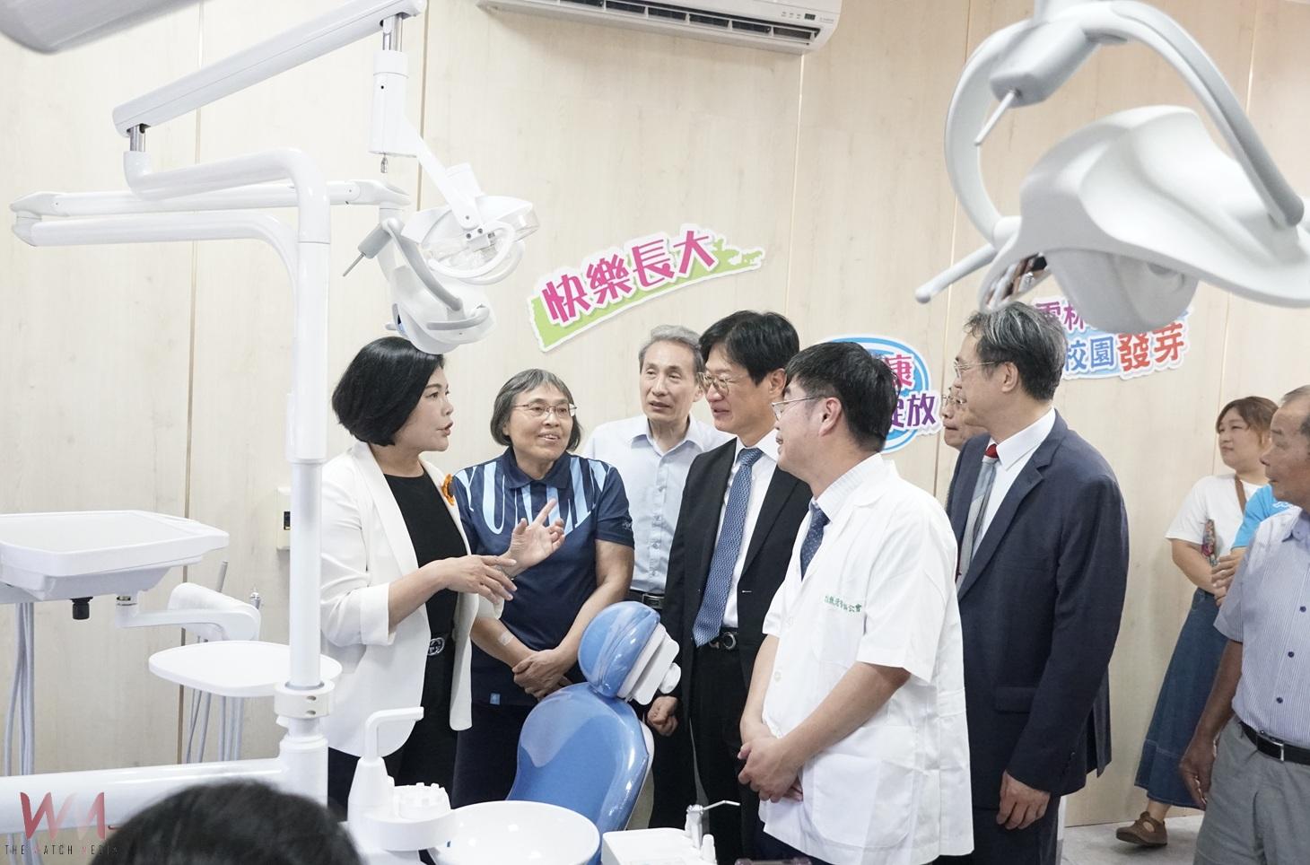 (有影片)/全國首創!12所小學設牙科診療椅 雲林打造學童牙齒保健新模式 - https://www.watchmedia01.com