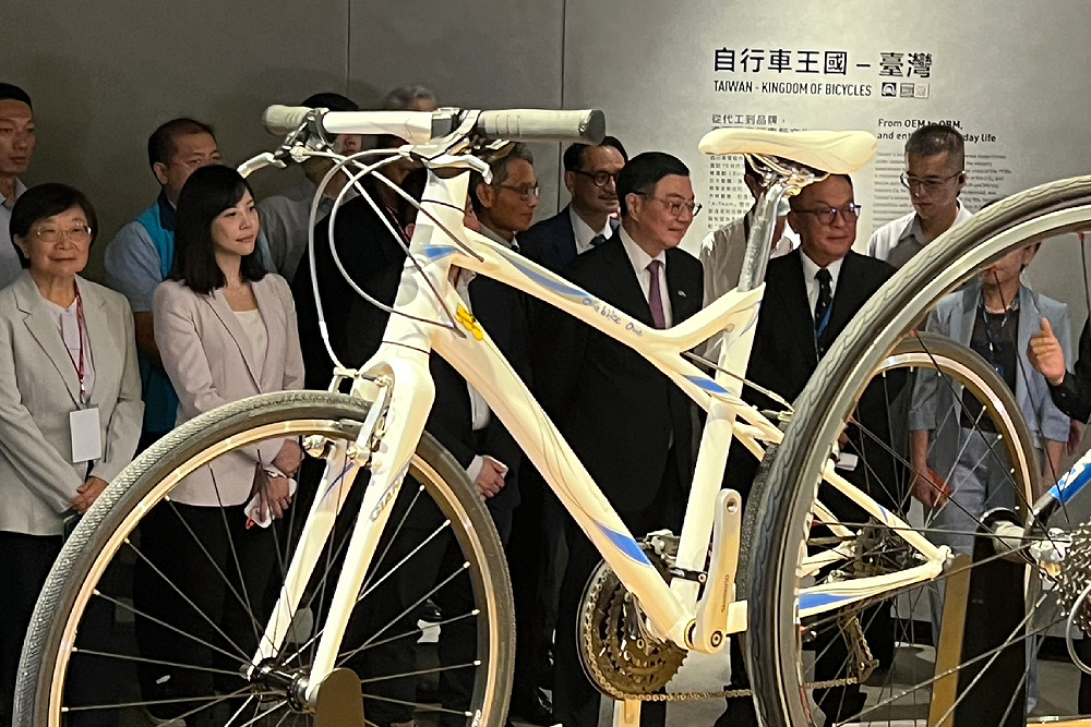 赴台中與自行車產業會談 卓榮泰:了解特別條例與特別預算涵蓋面夠不夠 210 赴台中與自行車產業會談 卓榮泰:了解特別條例與特別預算涵蓋面夠不夠 209