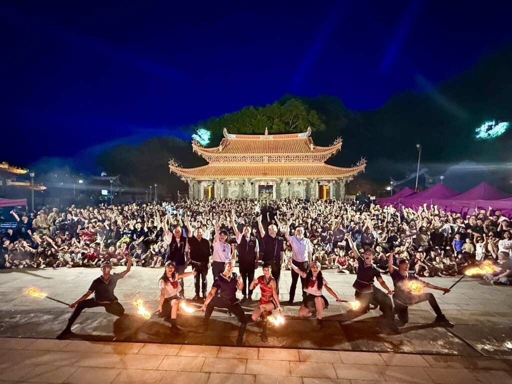 ▲火舞點亮藝術島!即將成真火舞團《海神釀》震撼開幕,演繹馬祖海神傳說與火焰之祭。(記者蘇彩娥攝)