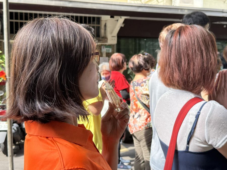 參加中元普渡回家感到頭暈 醫師教導一物兩穴位可緩解不適