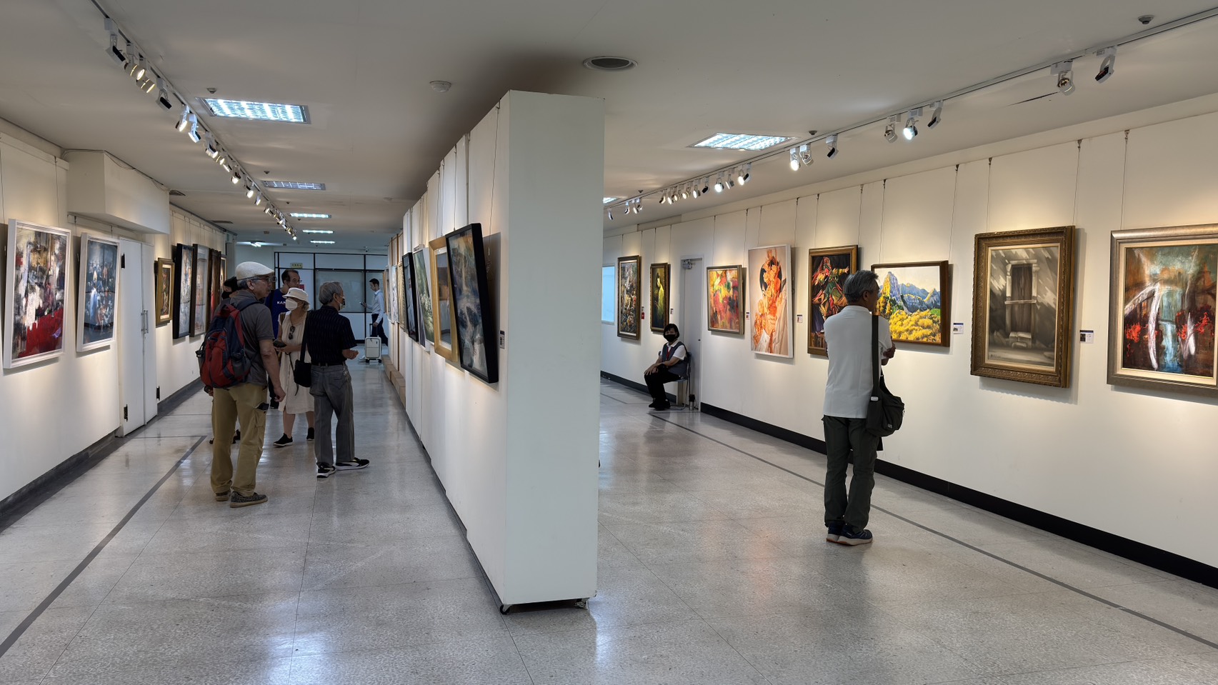 圖 全國油畫展今年共展出115位藝術家的精彩作品 記者王偉翻攝