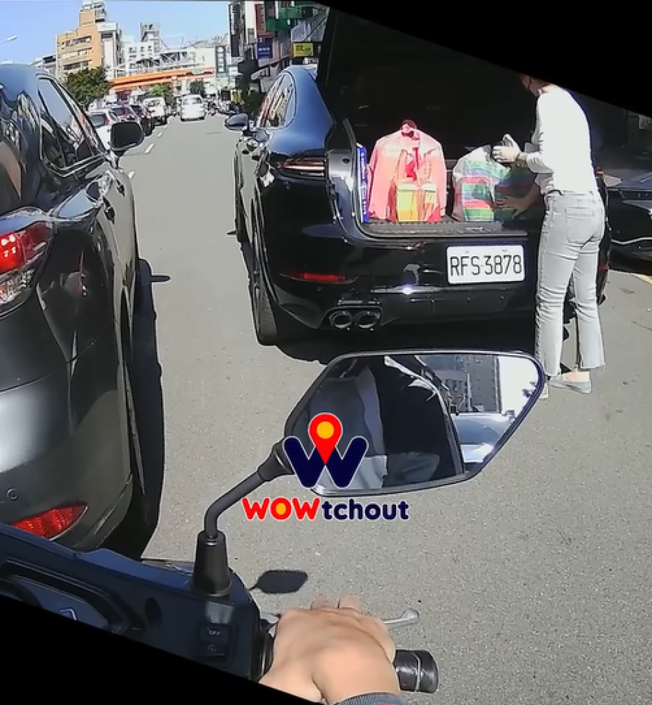 保時捷豪車佔用車道違停民眾不滿檢舉被駁回-網友無奈:限縮後「基本合法」