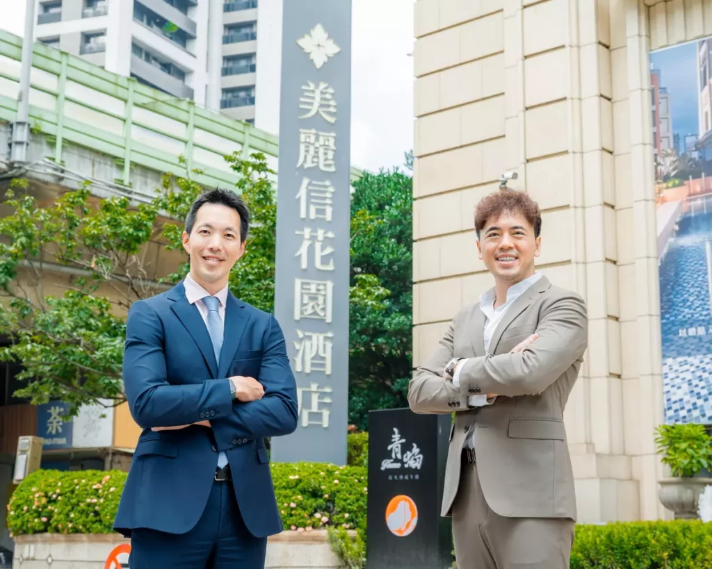 「青焰炭火熟成牛排」成立以來,以超CP值特色自助餐在市場上竄起深獲消費者喜愛,兩強結合,將提供消費者更超值的美好體驗。