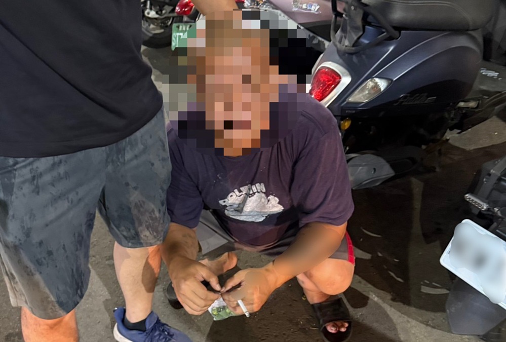 女趴引擎蓋摔落男友狠心輾斃 警3小時火速逮人 233 cnews204250908a06