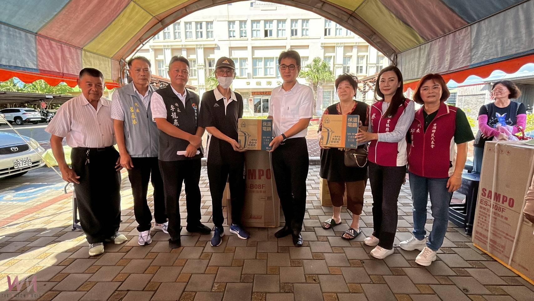 民進黨雲林縣黨部攜手各界送暖 劉建國:助受災戶減輕負擔、恢復生活 - https://www.watchmedia01.com