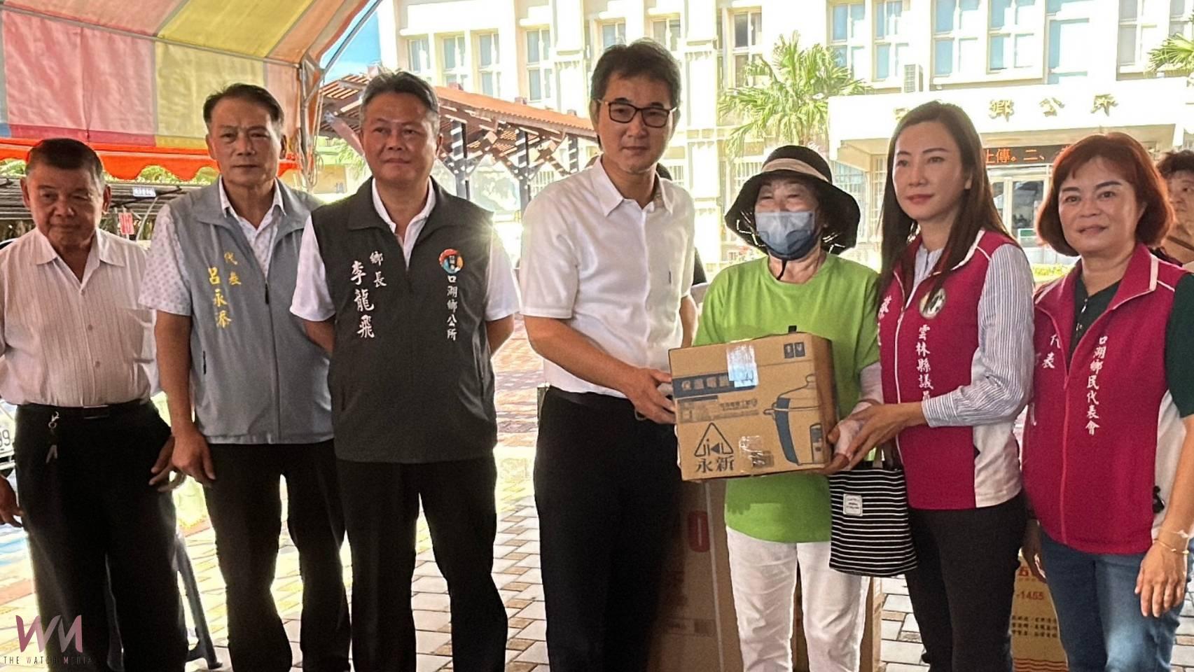 民進黨雲林縣黨部攜手各界送暖 劉建國:助受災戶減輕負擔、恢復生活 - https://www.watchmedia01.com