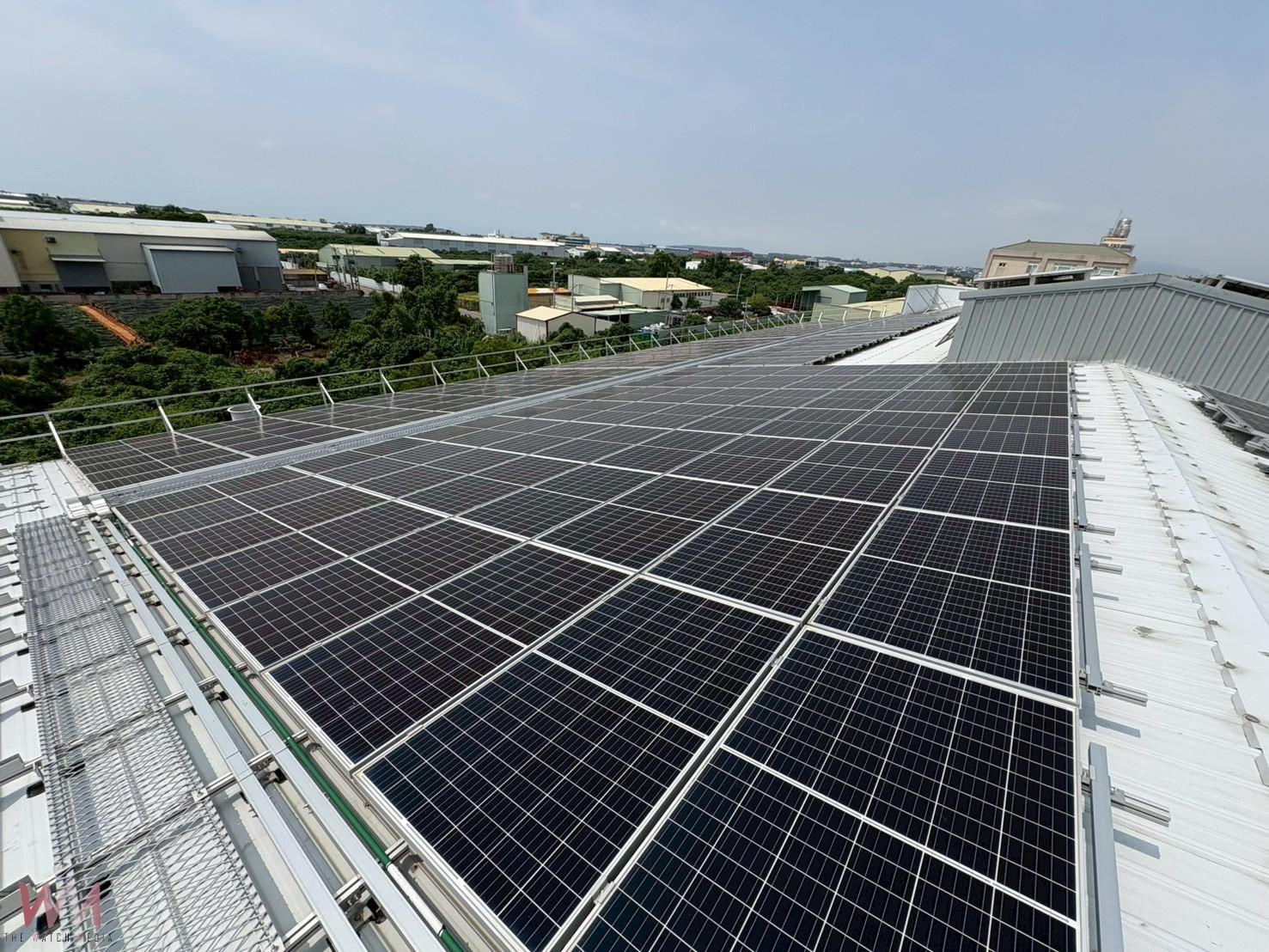 投資光電屋頂省電又減碳 中市府114年獎勵屋頂設置光電計畫開跑 - https://www.watchmedia01.com