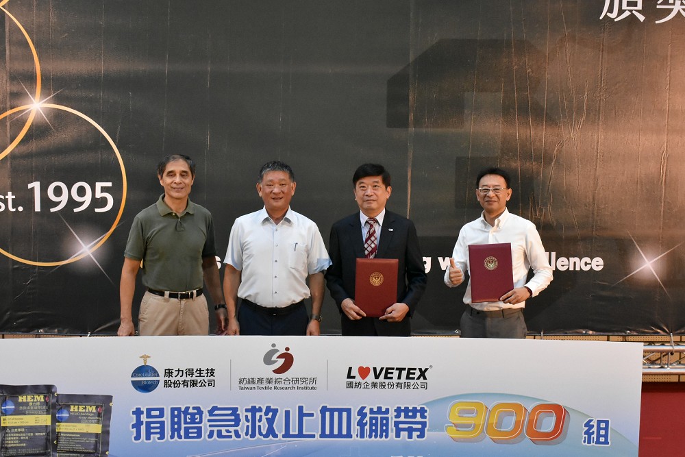 台灣推動緊急救護工作30年 消防署99救護日表揚績優人員 202 台灣推動緊急救護工作30年 消防署99救護日表揚績優人員 201