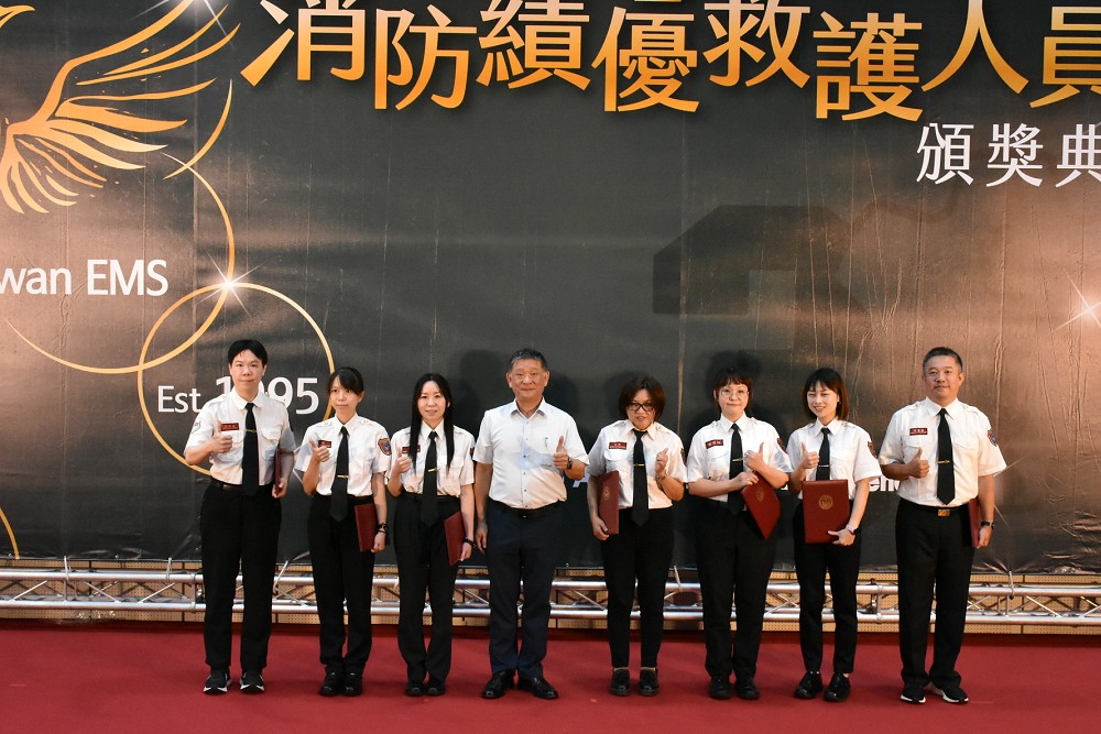 台灣推動緊急救護工作30年 消防署99救護日表揚績優人員 204 台灣推動緊急救護工作30年 消防署99救護日表揚績優人員 203