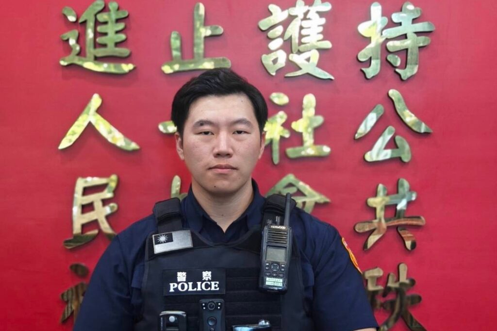 七旬婦人迷途街頭  萬華警助平安團聚