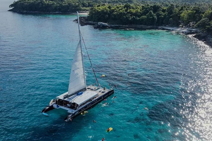 普吉打趴所有海島原因!龍蝦圈炸鍋!觀光局聯手9大旅行社推「虎哩普吉」送一人一龍蝦 蝦爆了!