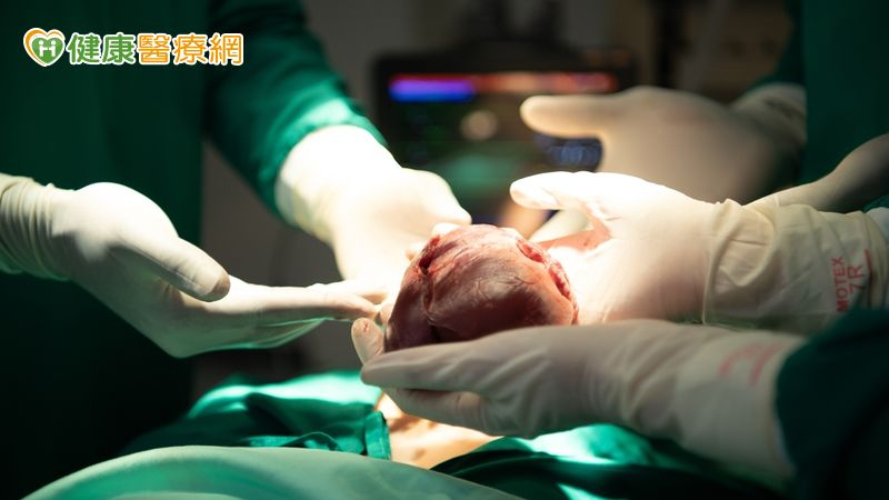 等不到心臟移植 37歲男成功植入新一代人工心臟重獲新生